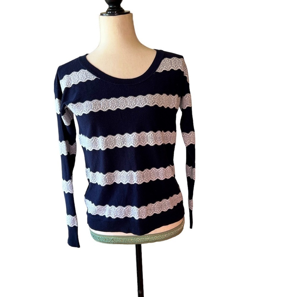 American Eagle sweater blue white crocheted stripes size SP/TP